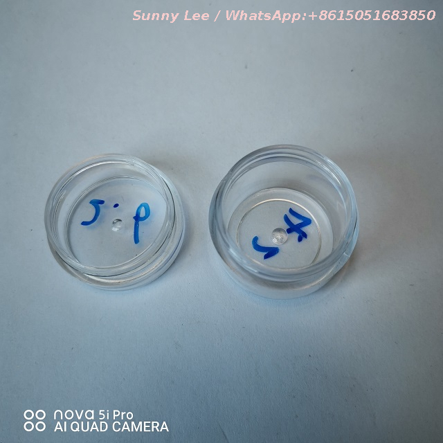 小さなリップ クリーム コンテナー---OEM パーツ