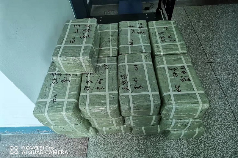 30210カナダへSHPT