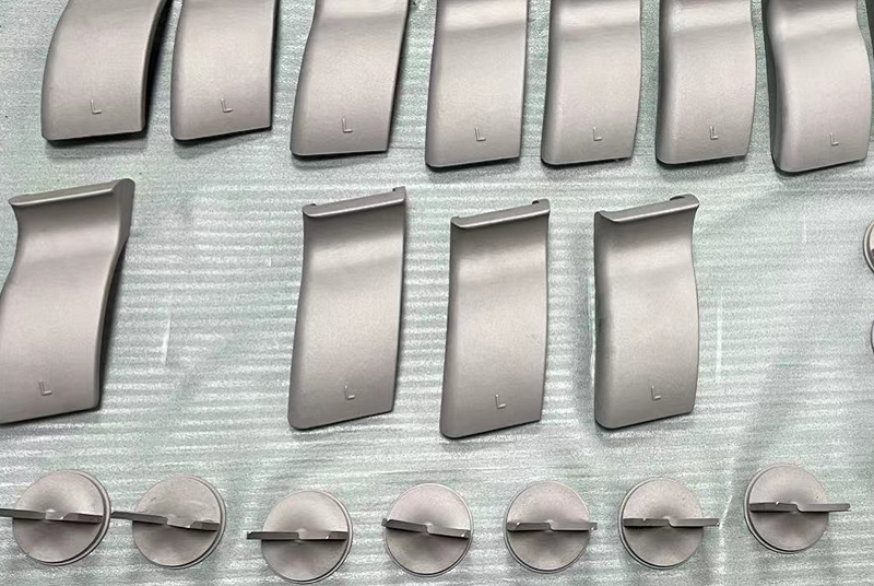 22 PCSシェイプライナーRH/LHおよび20 PCSアクセラレータはカナダに出荷する準備ができています。