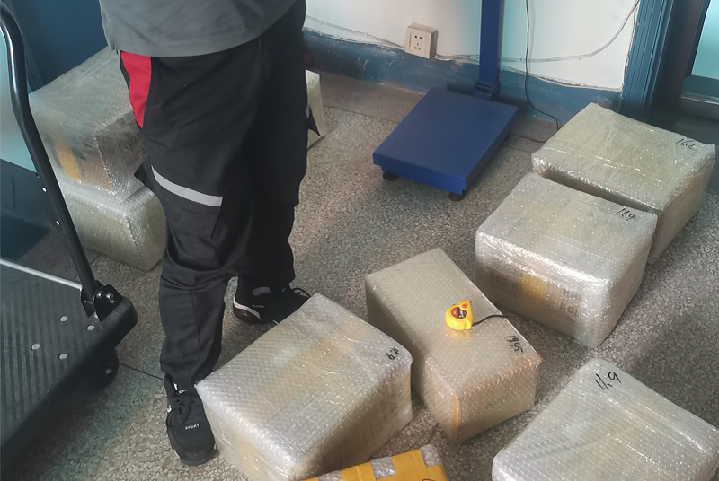 SF Expressはカナダに流れました